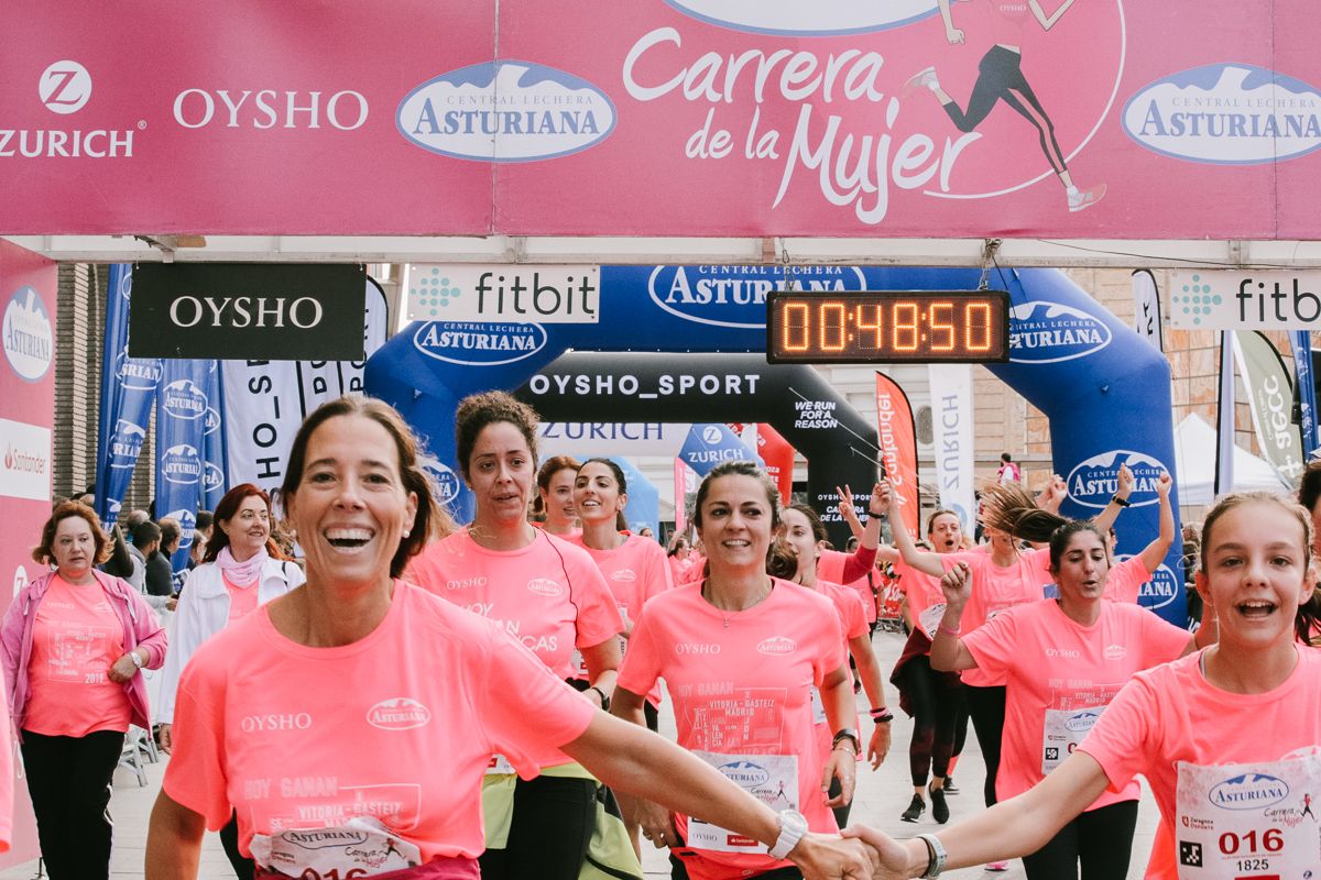 Llegada de la Carrera de la Mujer de Zaragoza (GALERÍA 7)