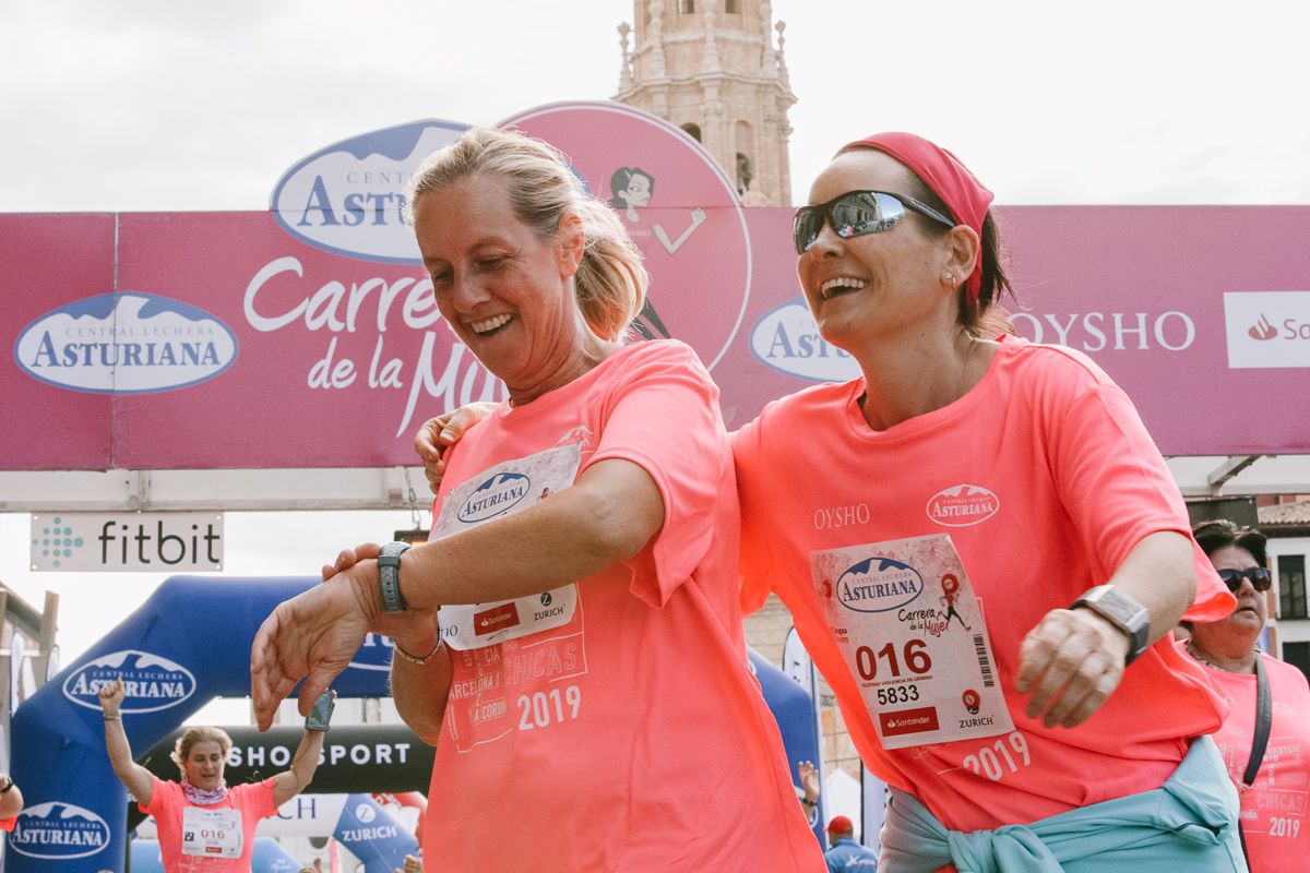 Llegada de la Carrera de la Mujer de Zaragoza (GALERÍA 9)