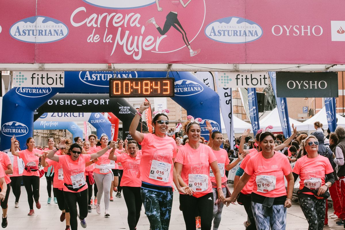 Llegada de la Carrera de la Mujer de Zaragoza (GALERÍA 7)