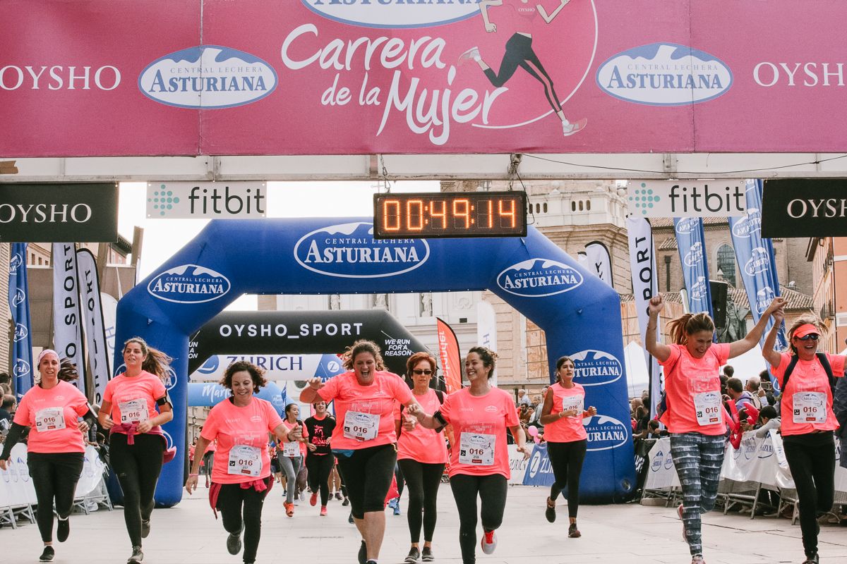Llegada de la Carrera de la Mujer de Zaragoza (GALERÍA 8)