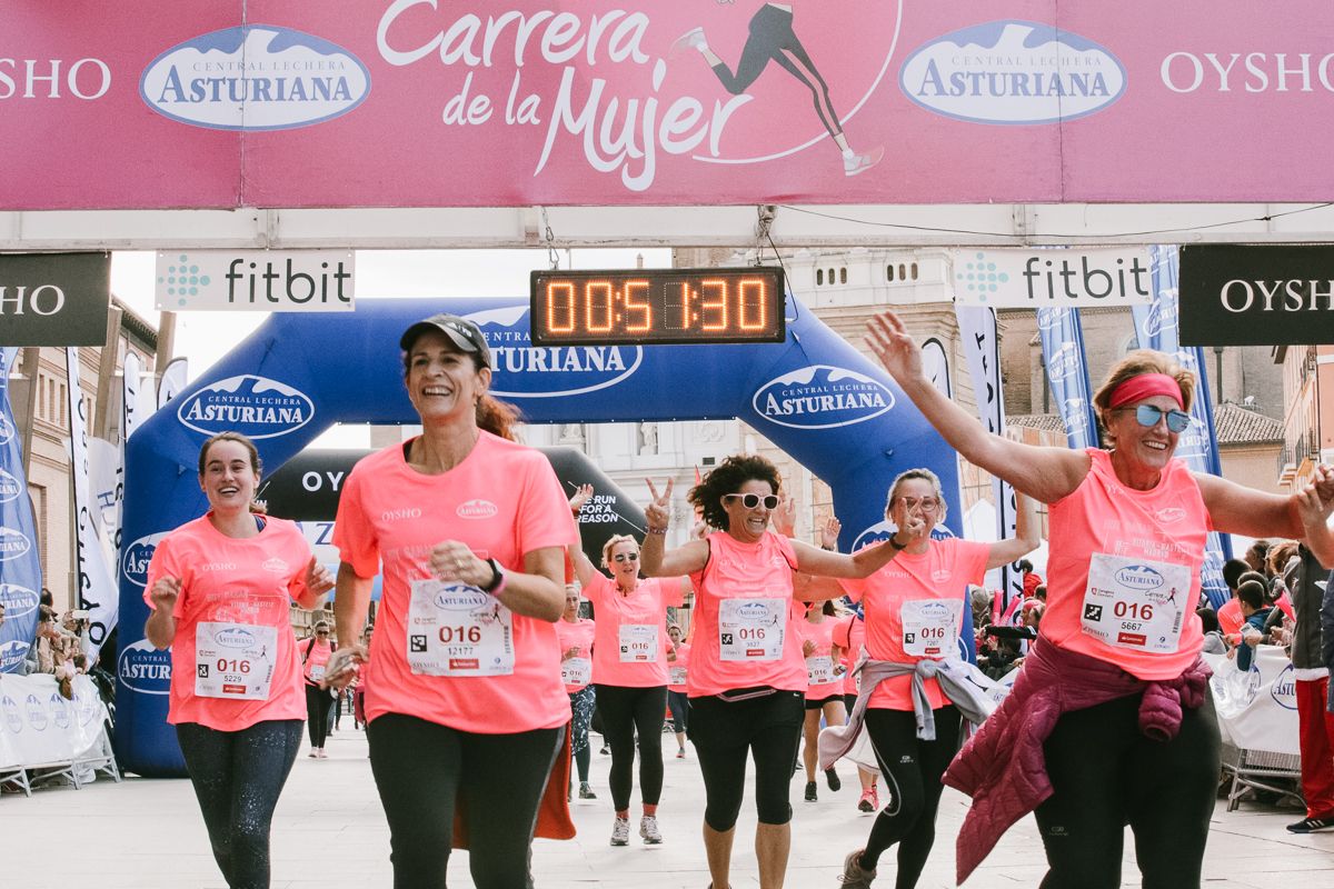 Llegada de la Carrera de la Mujer de Zaragoza (GALERÍA 9)
