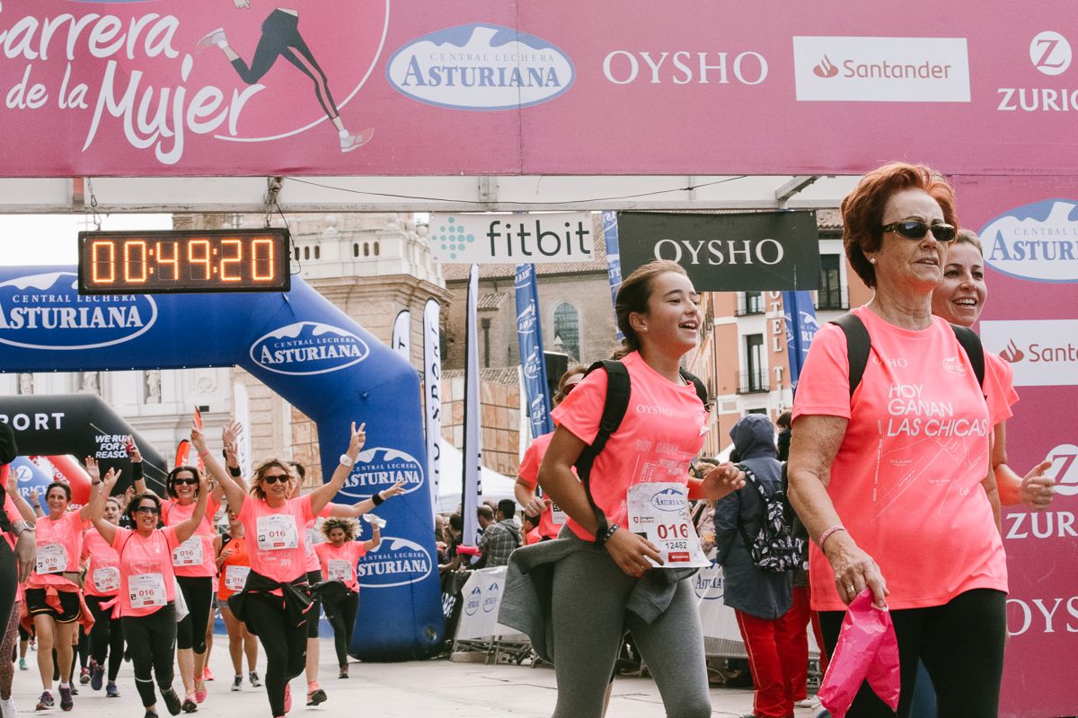 Llegada de la Carrera de la Mujer de Zaragoza (GALERÍA 8)