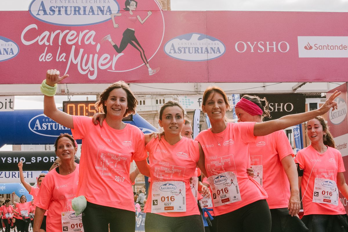 Llegada de la Carrera de la Mujer de Zaragoza (GALERÍA 8)
