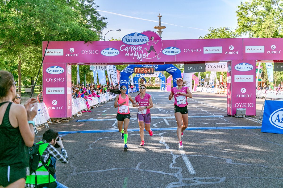 Carrera de la Mujer de Madrid - META, ARCO IZQUIERDO (de 26:03 a 27:19)