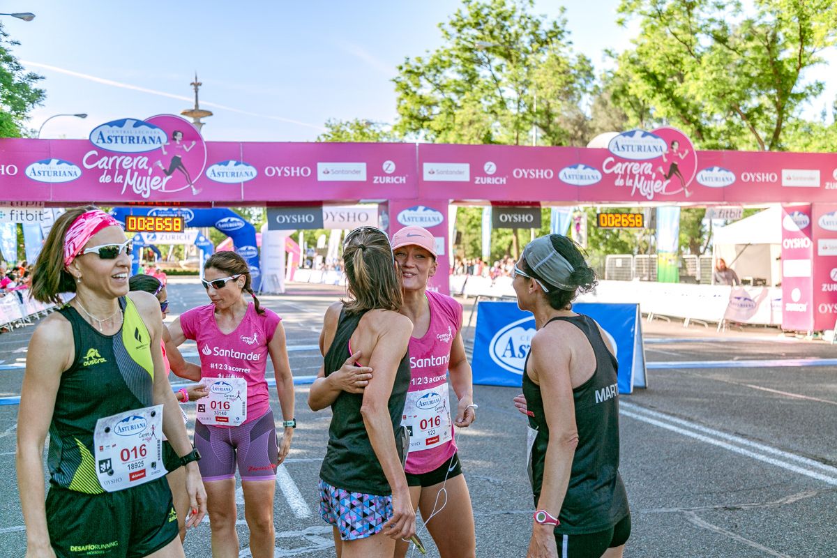 Carrera de la Mujer de Madrid - META, ARCO IZQUIERDO (de 26:03 a 27:19)