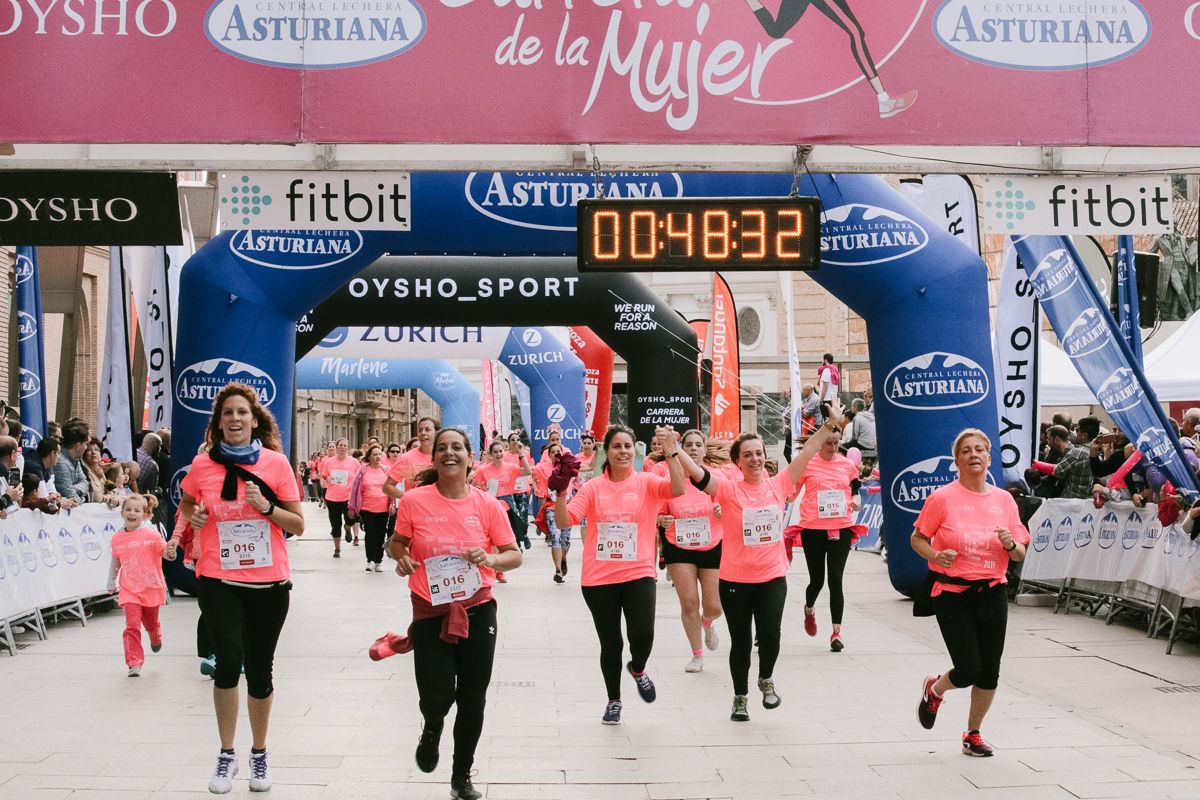 Llegada de la Carrera de la Mujer de Zaragoza (GALERÍA 7)