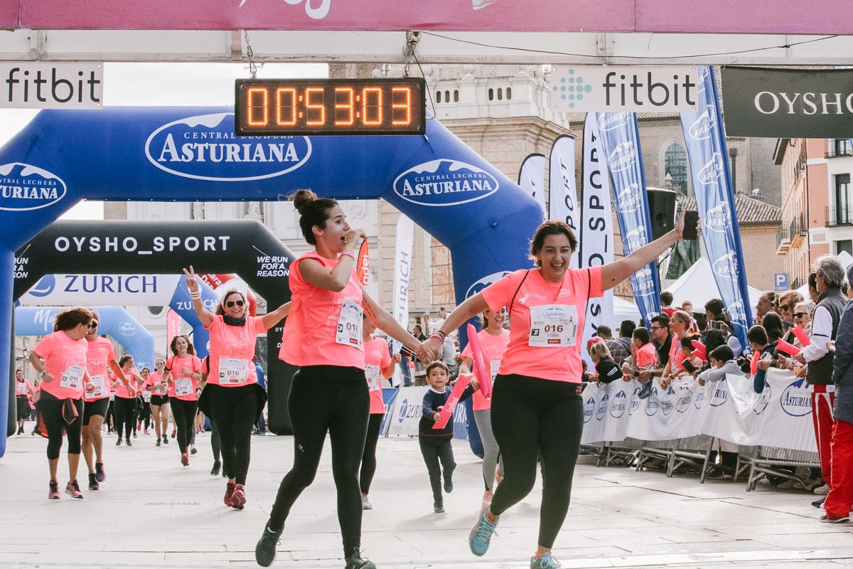 Llegada de la Carrera de la Mujer de Zaragoza (GALERÍA 10)