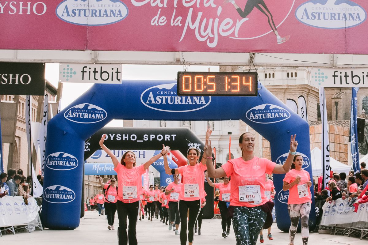Llegada de la Carrera de la Mujer de Zaragoza (GALERÍA 9)