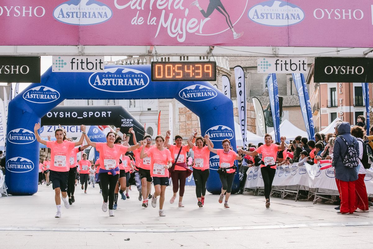 Llegada de la Carrera de la Mujer de Zaragoza (GALERÍA 10)
