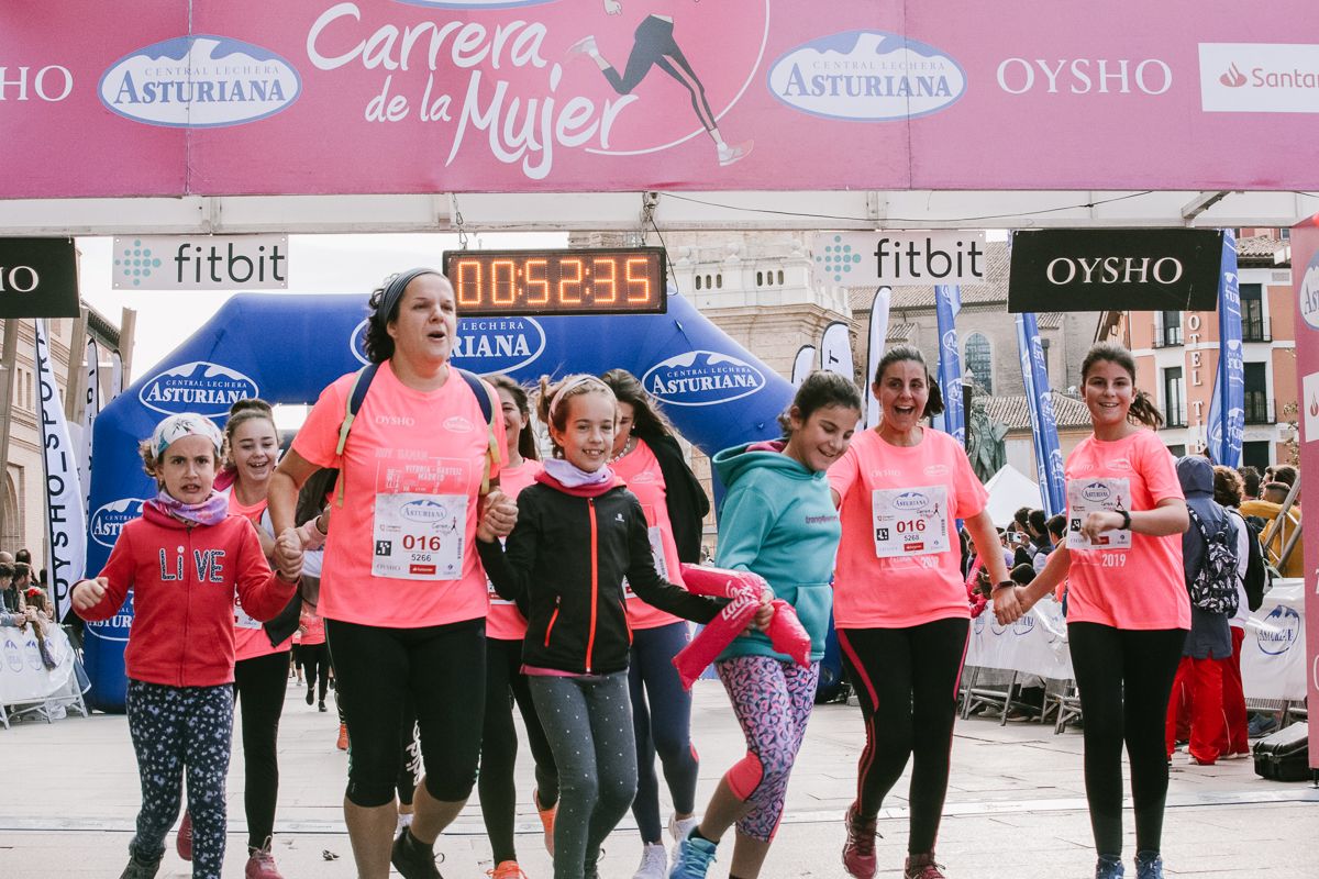 Llegada de la Carrera de la Mujer de Zaragoza (GALERÍA 9)