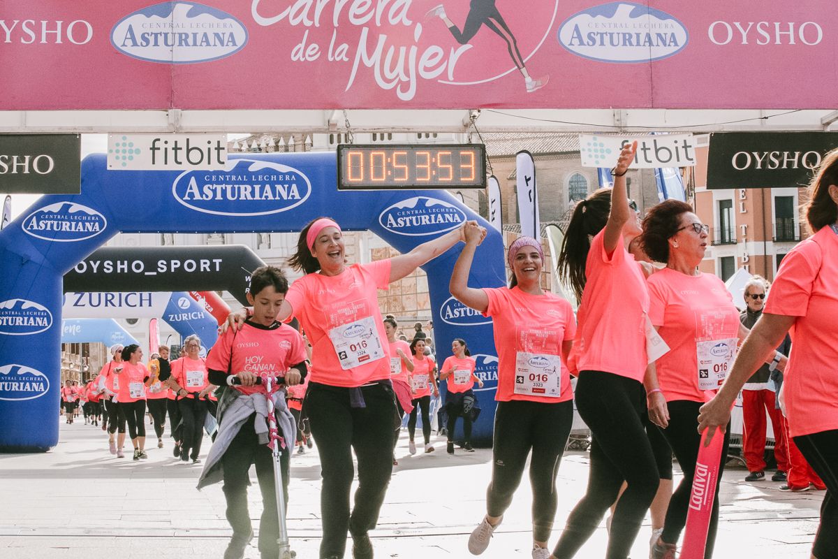 Llegada de la Carrera de la Mujer de Zaragoza (GALERÍA 10)