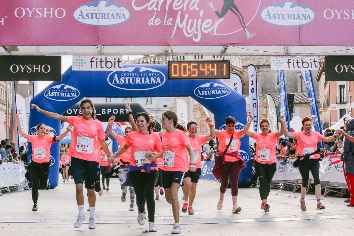 Llegada de la Carrera de la Mujer de Zaragoza (GALERÍA 10)