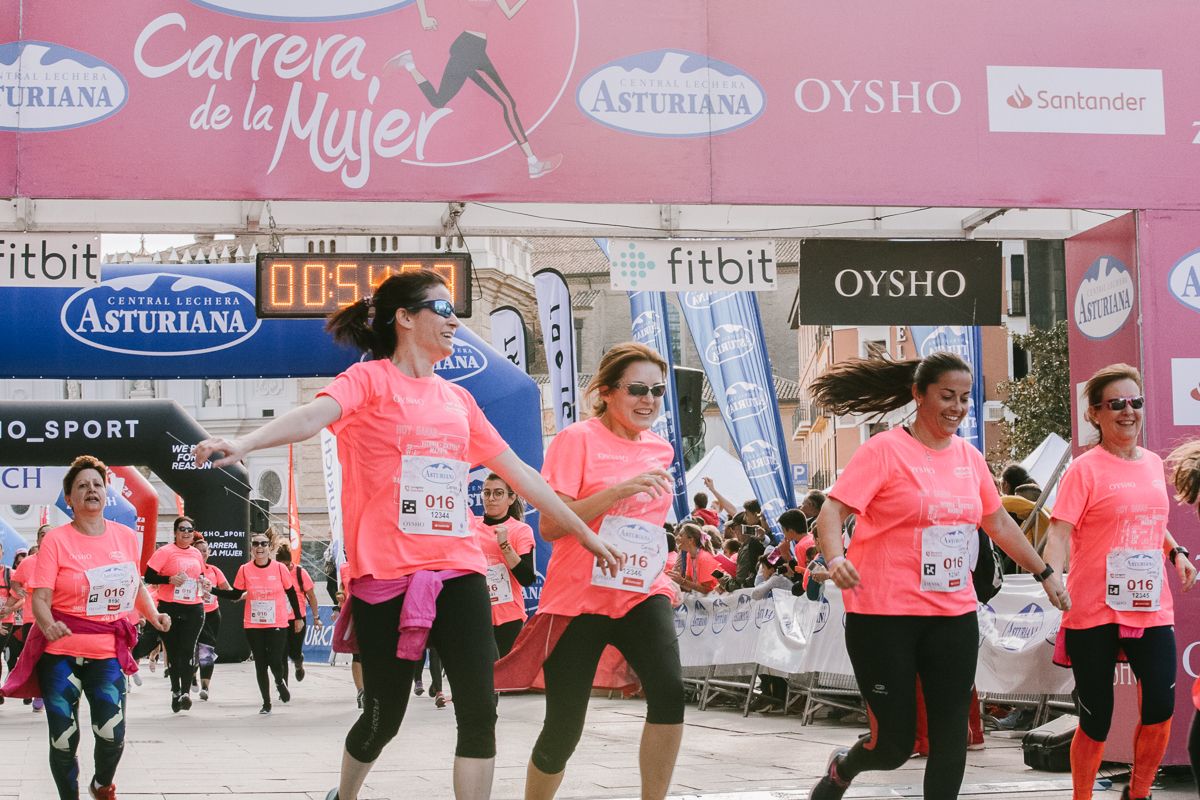 Llegada de la Carrera de la Mujer de Zaragoza (GALERÍA 10)