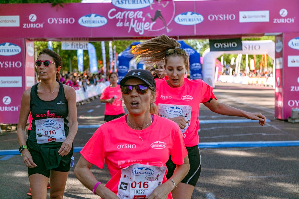 Carrera de la Mujer de Madrid - META, ARCO DERECHO (de 30:13 a 31:31)