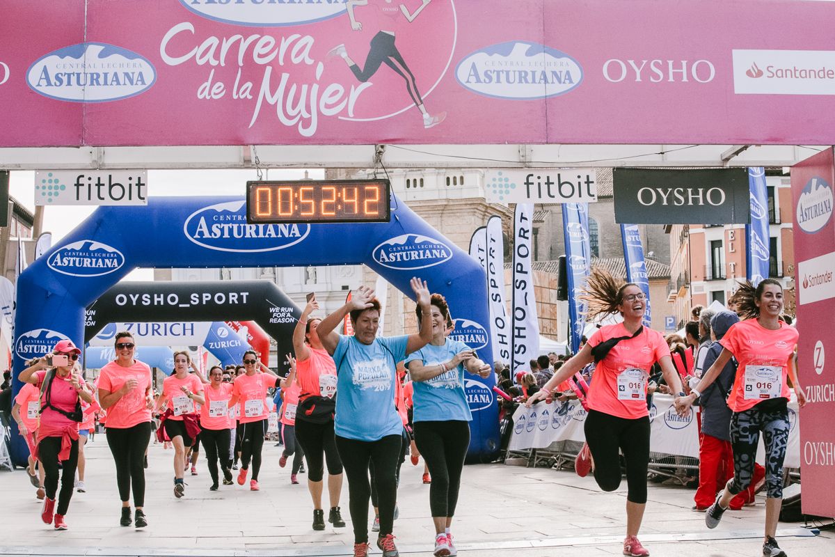 Llegada de la Carrera de la Mujer de Zaragoza (GALERÍA 9)