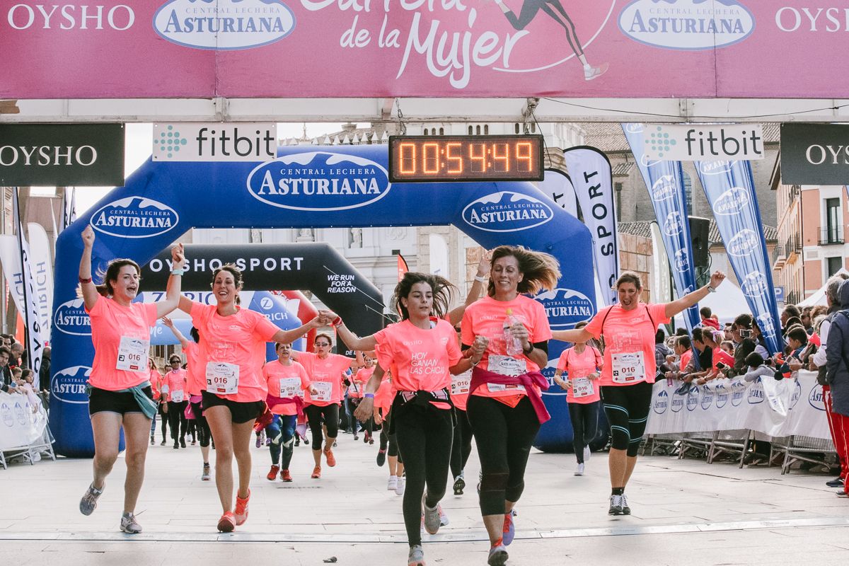 Llegada de la Carrera de la Mujer de Zaragoza (GALERÍA 10)