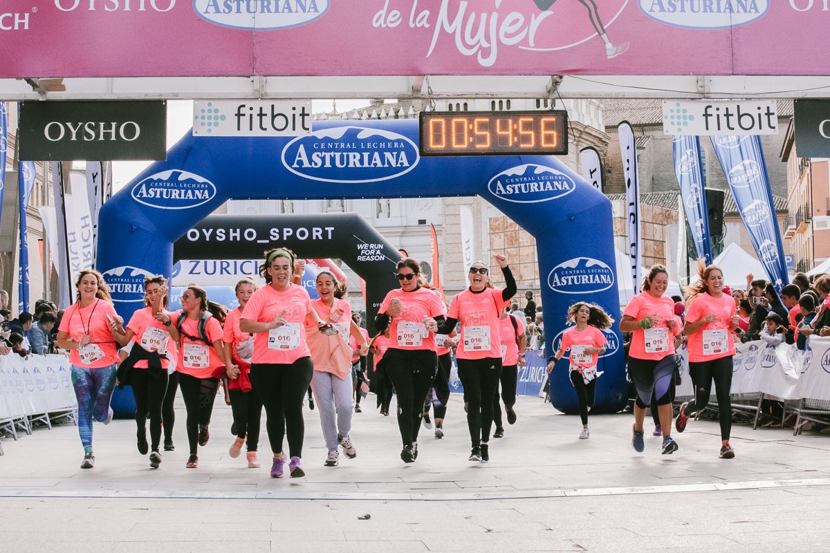 Llegada de la Carrera de la Mujer de Zaragoza (GALERÍA 10)