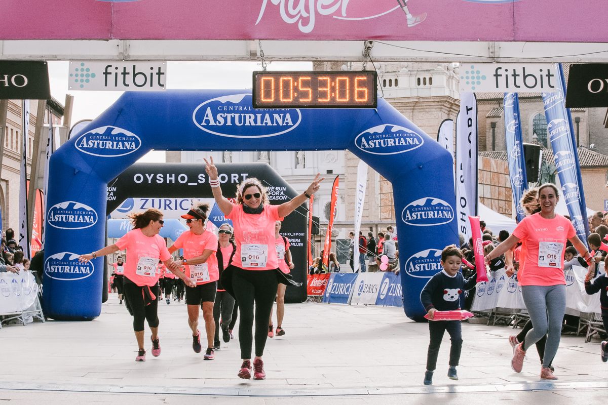 Llegada de la Carrera de la Mujer de Zaragoza (GALERÍA 10)