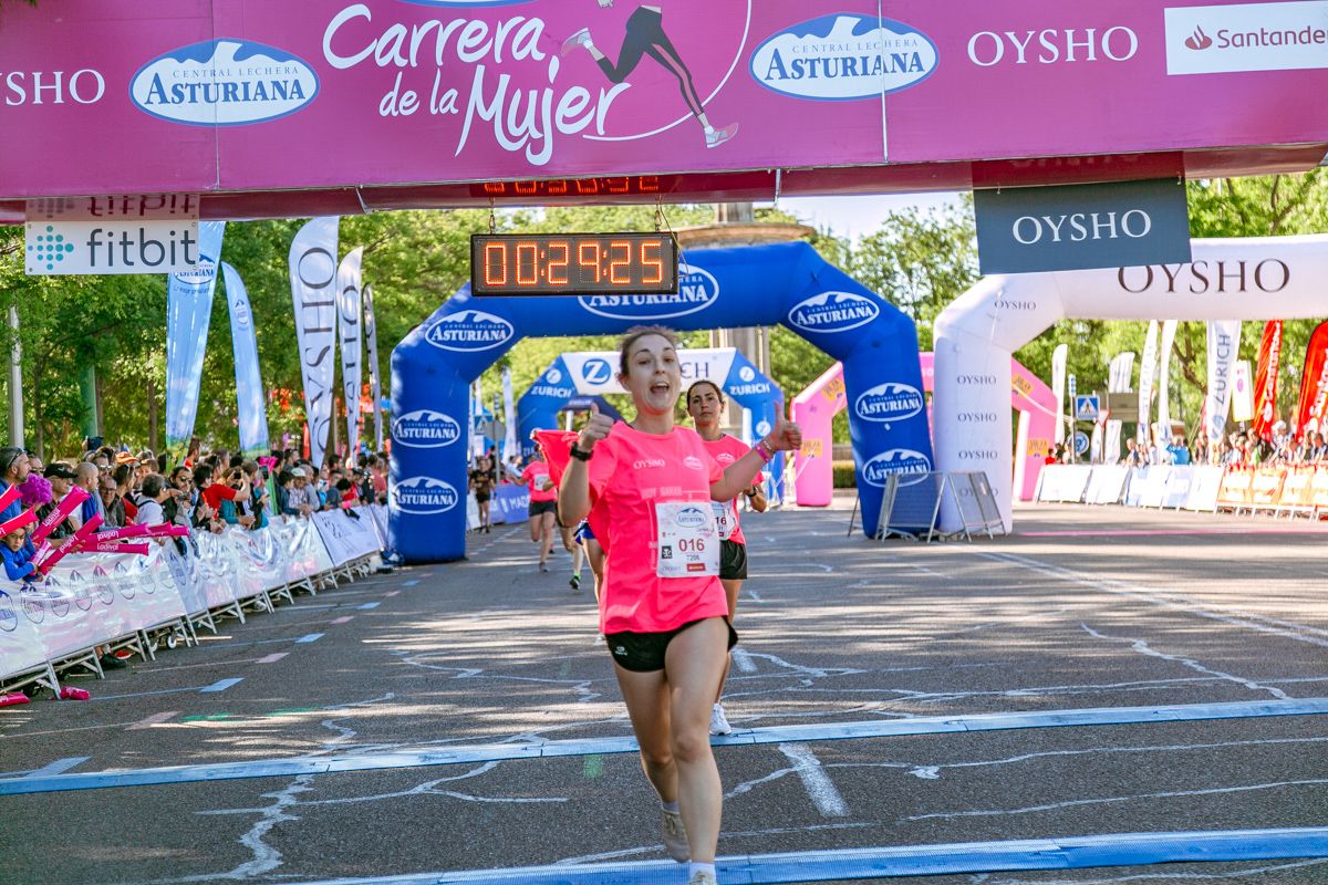 Carrera de la Mujer de Madrid - META, ARCO DERECHO (de 28:50 a 30:12)