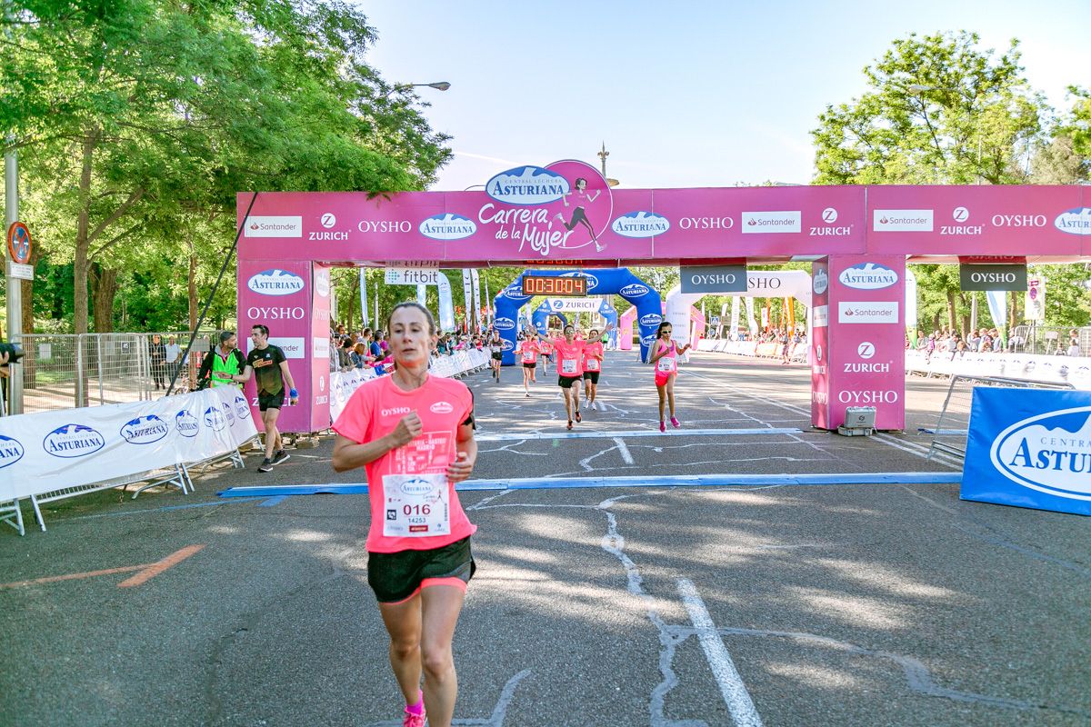 Carrera de la Mujer de Madrid - META, ARCO DERECHO (de 28:50 a 30:12)