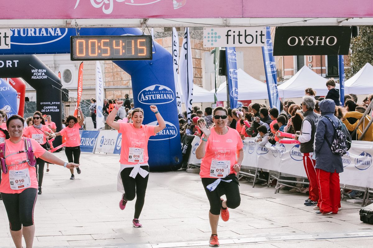 Llegada de la Carrera de la Mujer de Zaragoza (GALERÍA 10)
