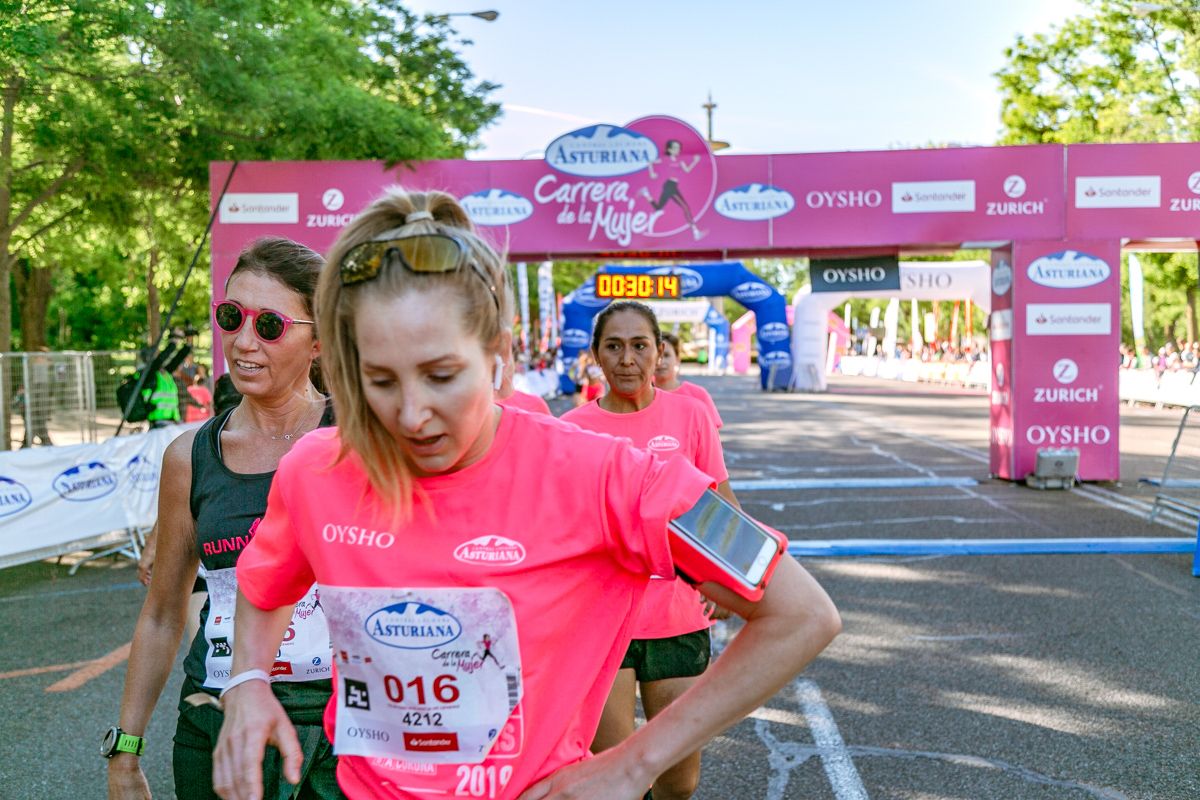 Carrera de la Mujer de Madrid - META, ARCO DERECHO (de 30:13 a 31:31)