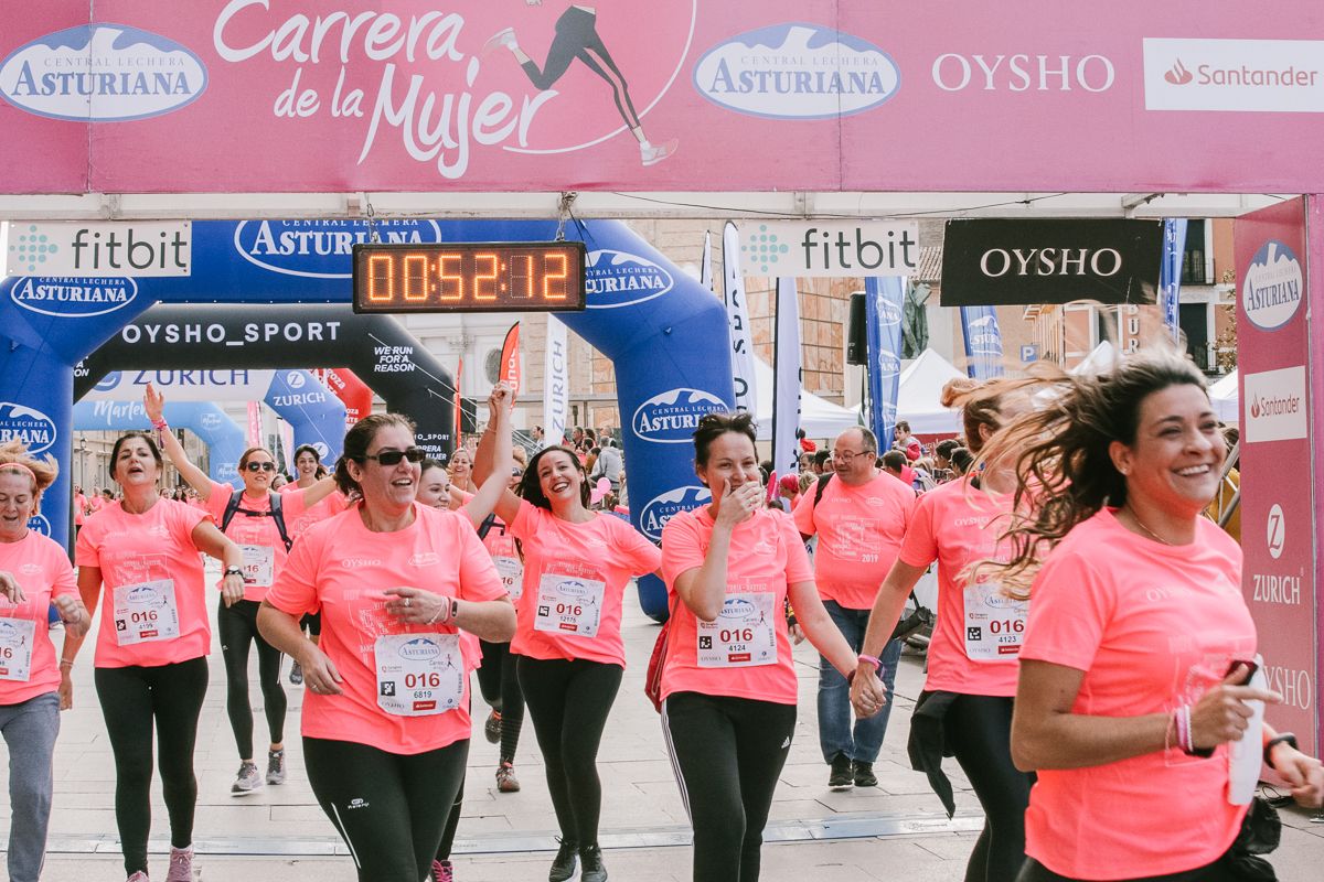 Llegada de la Carrera de la Mujer de Zaragoza (GALERÍA 9)