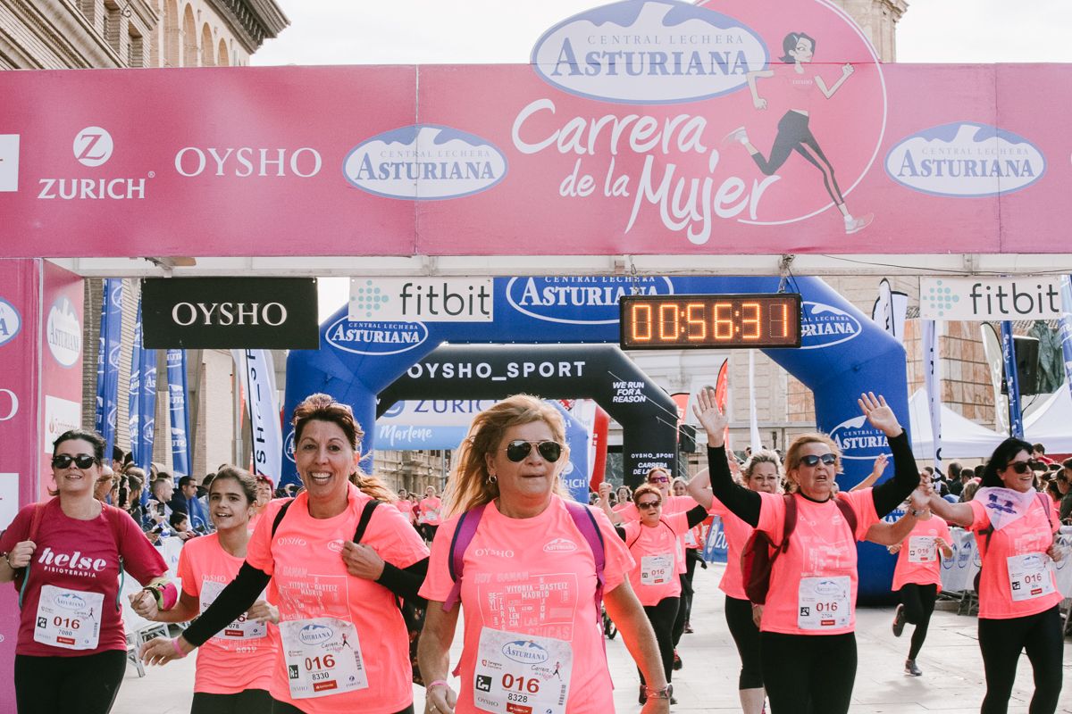 Llegada de la Carrera de la Mujer de Zaragoza (GALERÍA 11)