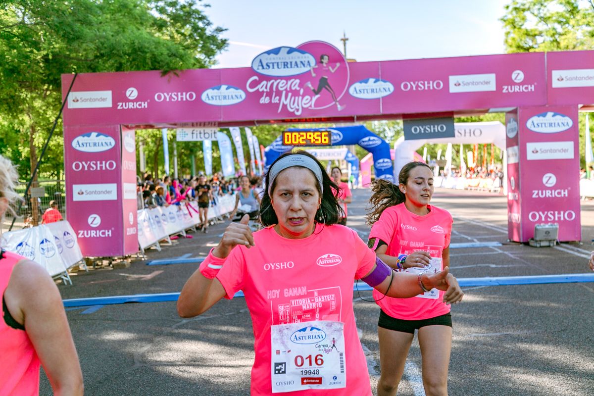 Carrera de la Mujer de Madrid - META, ARCO DERECHO (de 28:50 a 30:12)