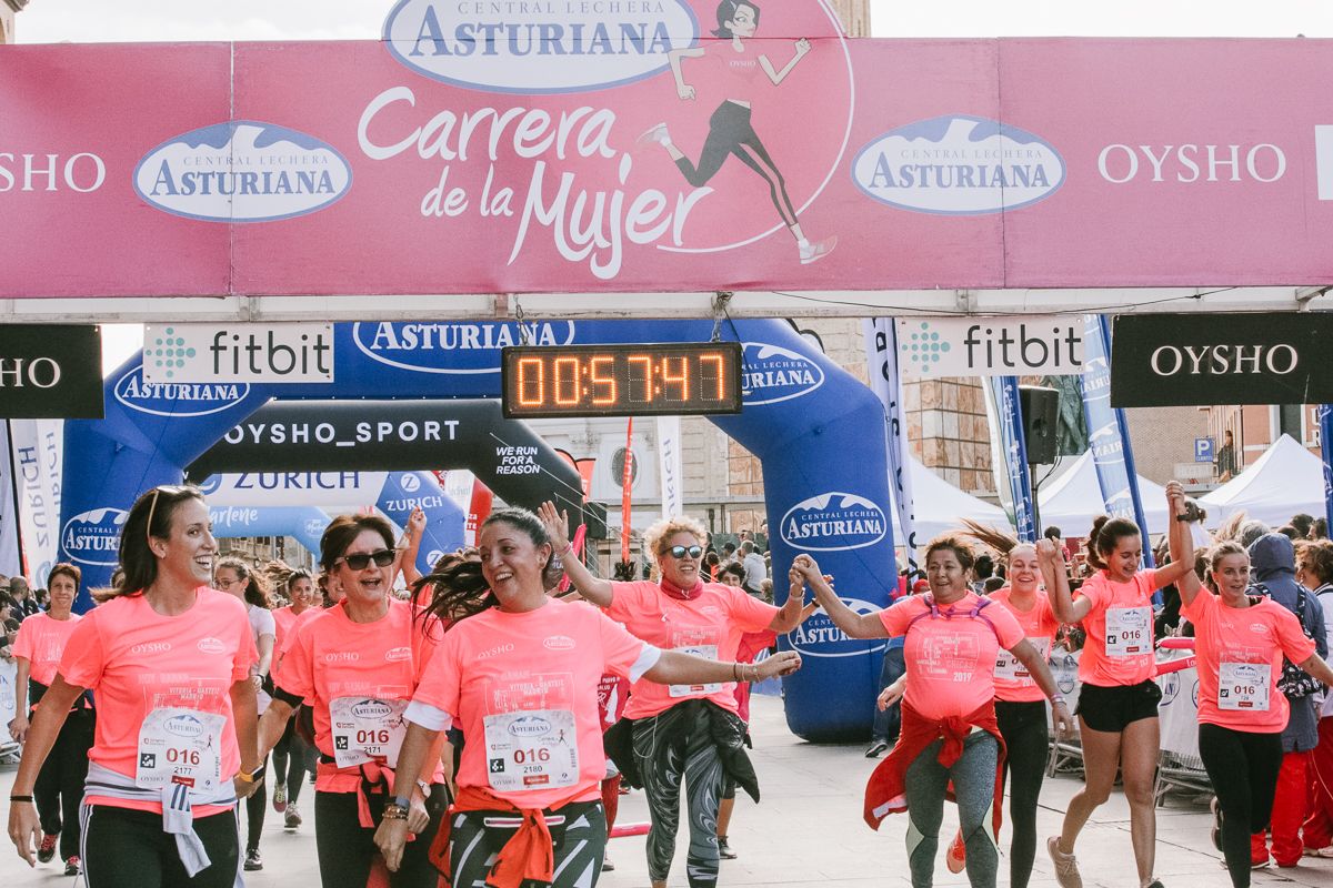 Llegada de la Carrera de la Mujer de Zaragoza (GALERÍA 12)