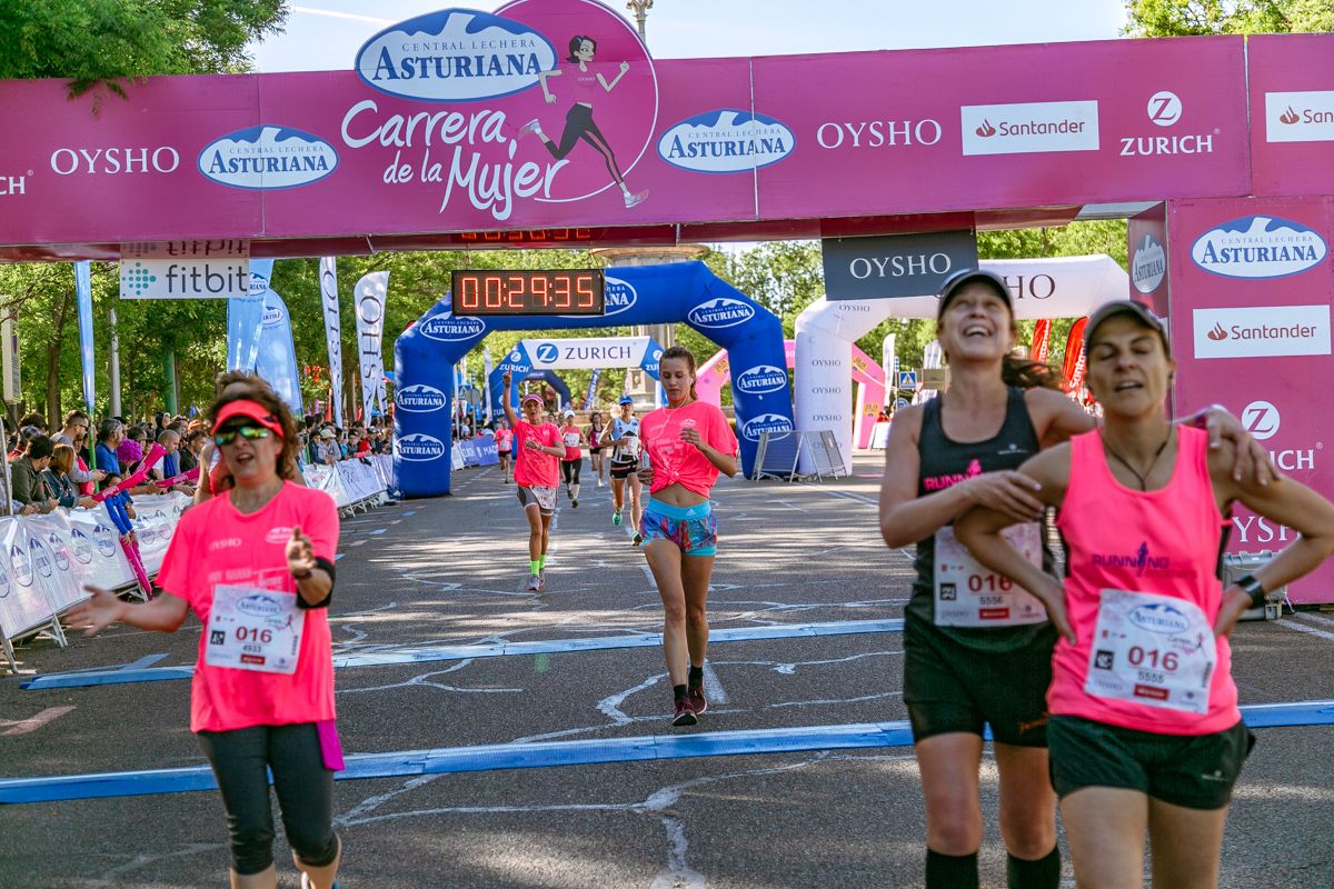 Carrera de la Mujer de Madrid - META, ARCO DERECHO (de 28:50 a 30:12)