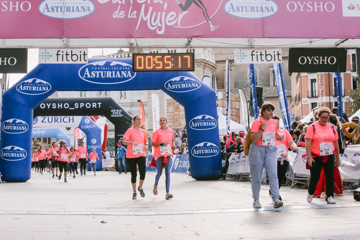 Llegada de la Carrera de la Mujer de Zaragoza (GALERÍA 11)