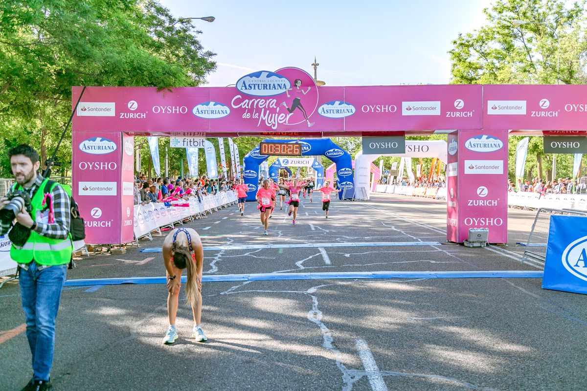 Carrera de la Mujer de Madrid - META, ARCO DERECHO (de 30:13 a 31:31)