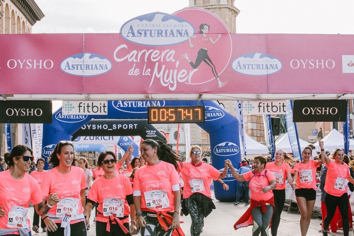 Llegada de la Carrera de la Mujer de Zaragoza (GALERÍA 12)