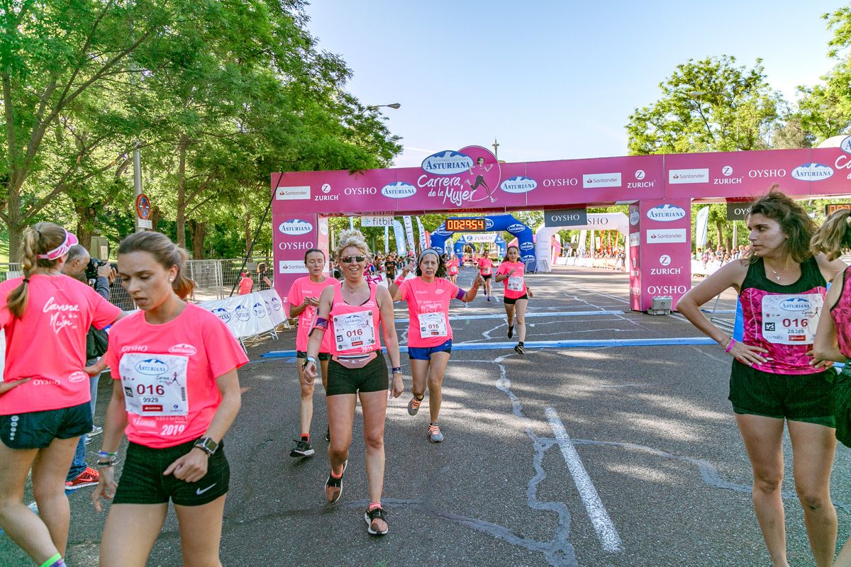 Carrera de la Mujer de Madrid - META, ARCO DERECHO (de 28:50 a 30:12)