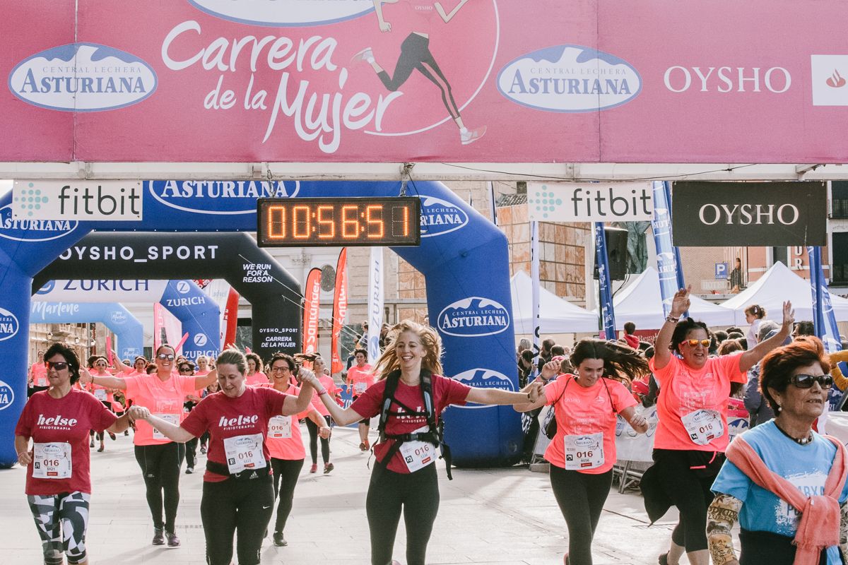 Llegada de la Carrera de la Mujer de Zaragoza (GALERÍA 11)