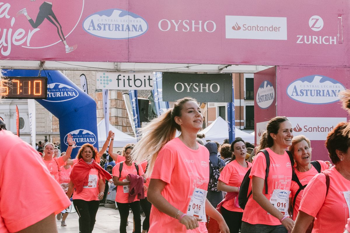 Llegada de la Carrera de la Mujer de Zaragoza (GALERÍA 12)
