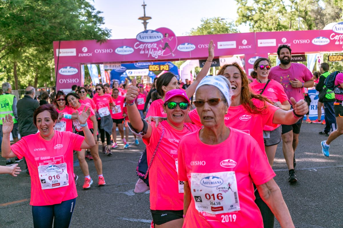 Carrera de la Mujer de Madrid - META, ARCO DERECHO (de 49:58 a 51:23)
