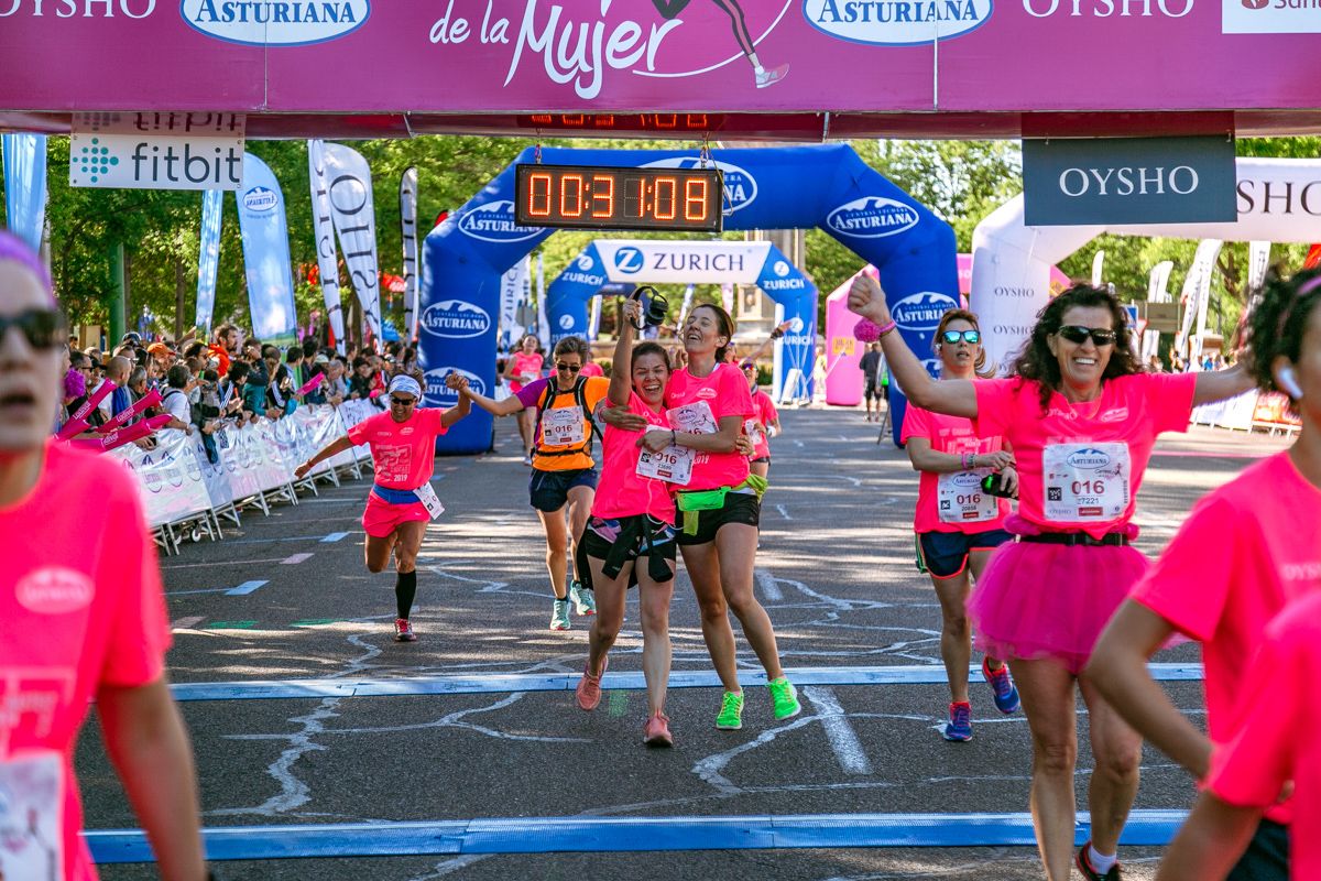 Carrera de la Mujer de Madrid - META, ARCO DERECHO (de 30:13 a 31:31)