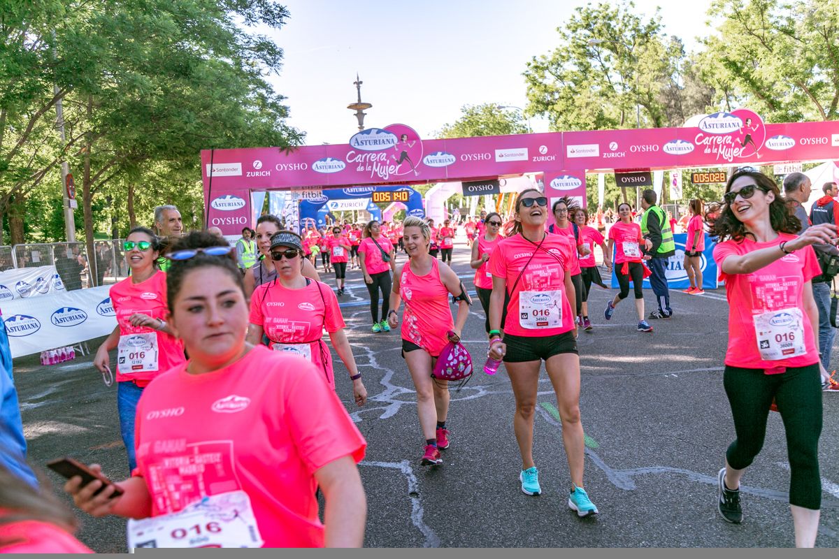 Carrera de la Mujer de Madrid - META, ARCO DERECHO (de 49:58 a 51:23)