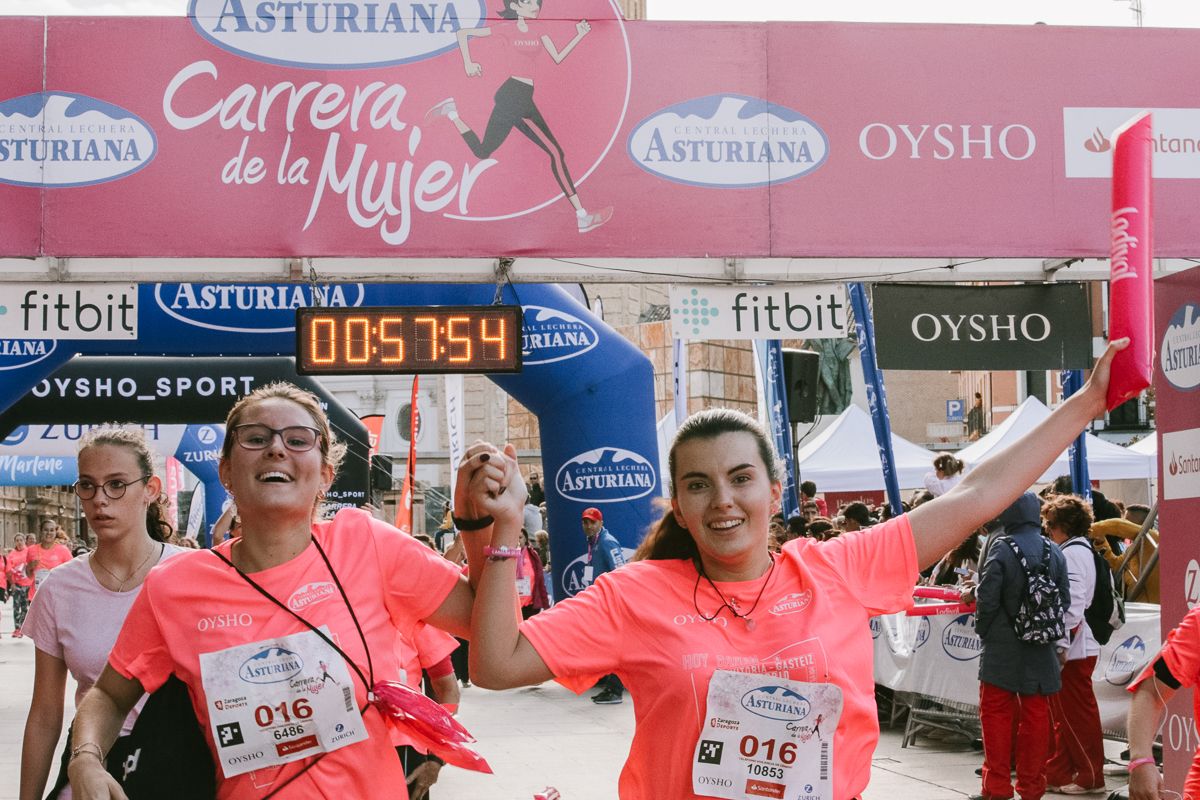 Llegada de la Carrera de la Mujer de Zaragoza (GALERÍA 12)