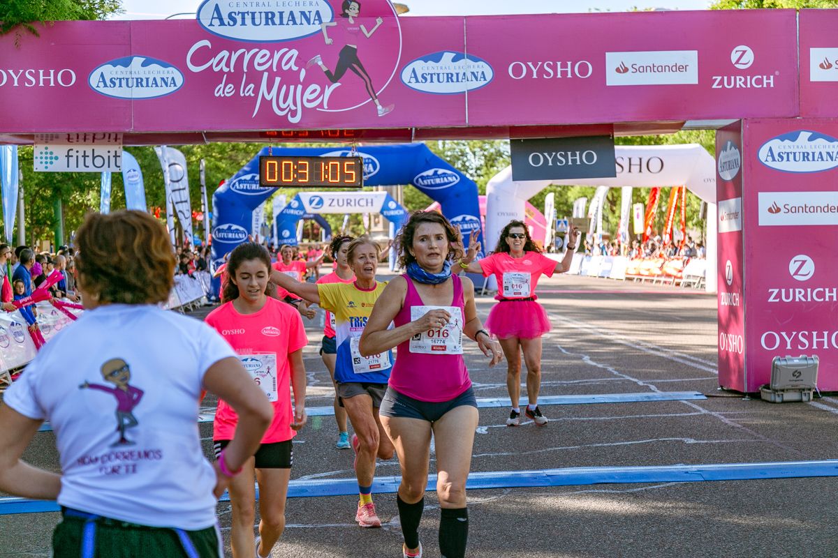 Carrera de la Mujer de Madrid - META, ARCO DERECHO (de 30:13 a 31:31)