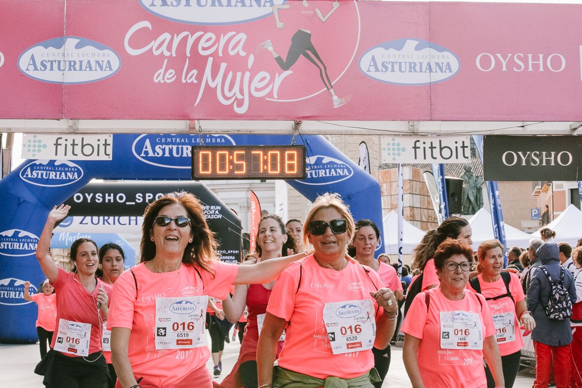 Llegada de la Carrera de la Mujer de Zaragoza (GALERÍA 12)