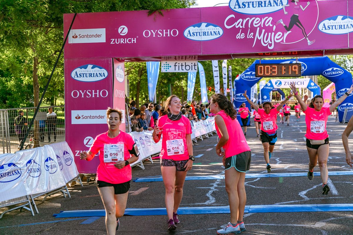 Carrera de la Mujer de Madrid - META, ARCO DERECHO (de 30:13 a 31:31)