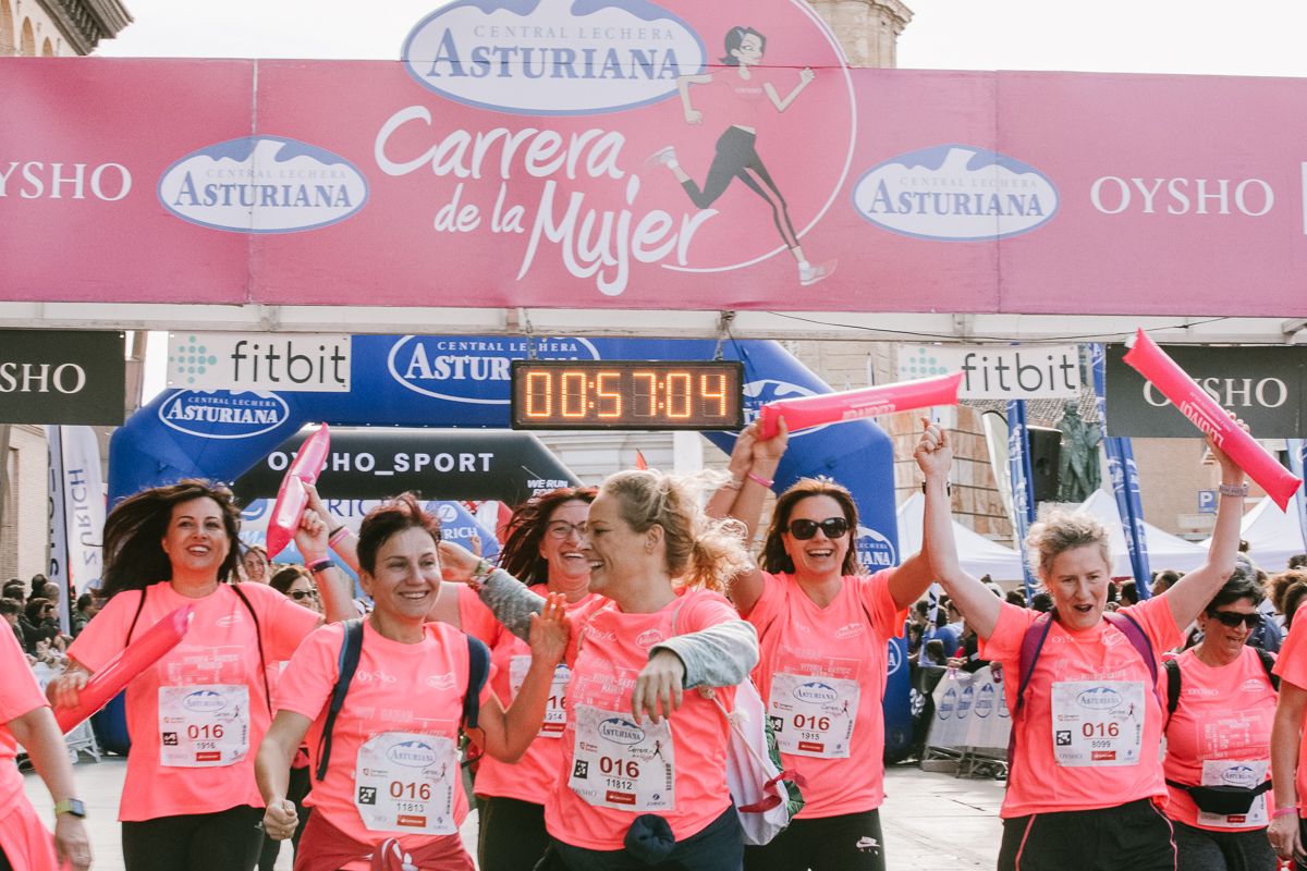 Llegada de la Carrera de la Mujer de Zaragoza (GALERÍA 11)