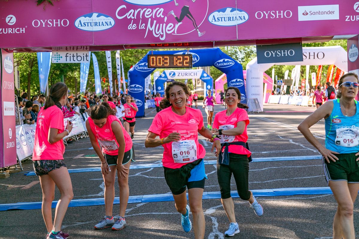 Carrera de la Mujer de Madrid - META, ARCO DERECHO (de 30:13 a 31:31)