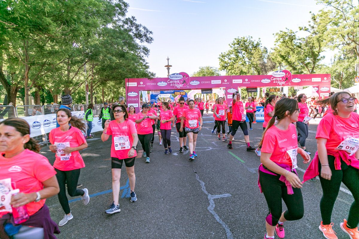Carrera de la Mujer de Madrid - META, ARCO DERECHO (de 49:58 a 51:23)