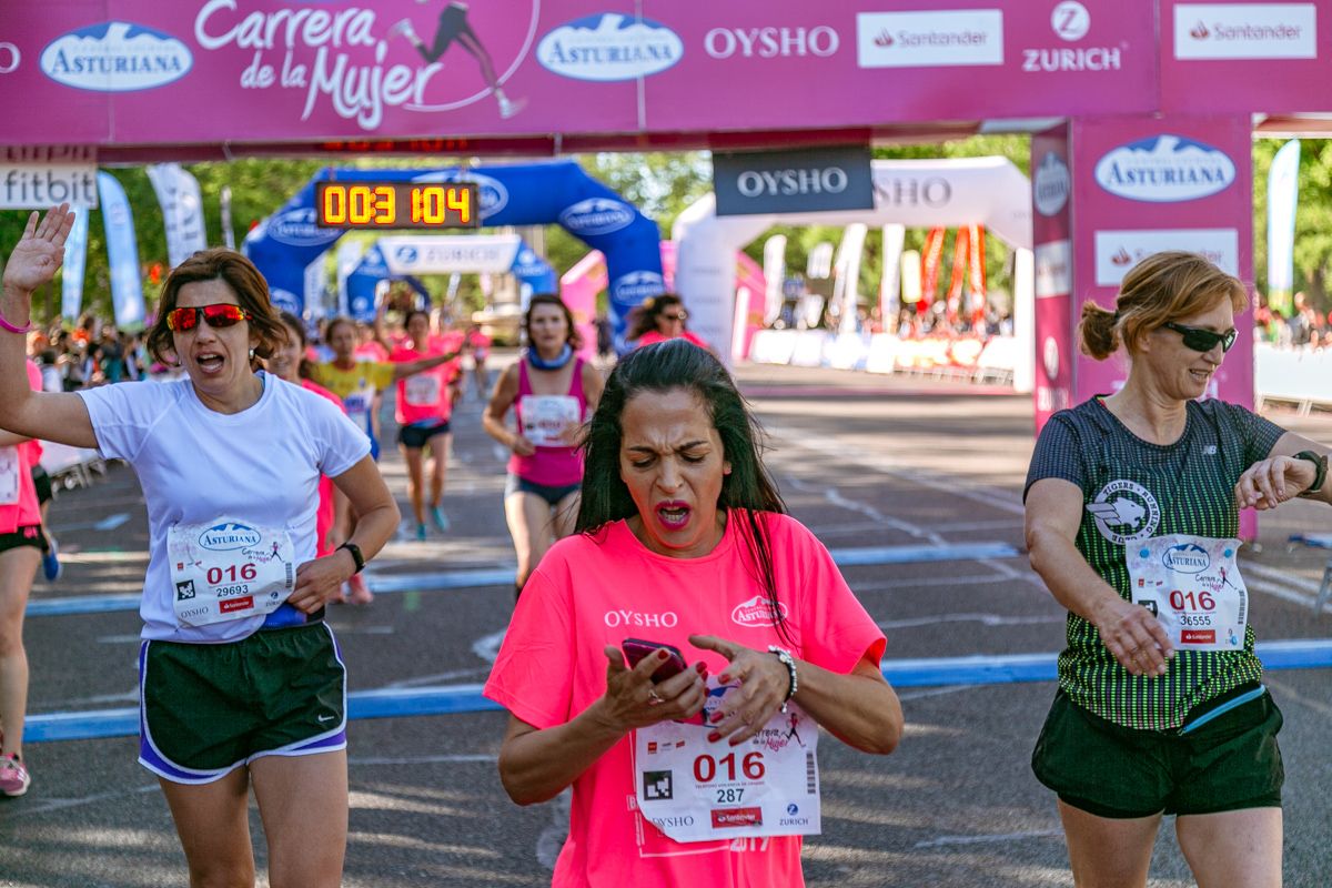 Carrera de la Mujer de Madrid - META, ARCO DERECHO (de 30:13 a 31:31)