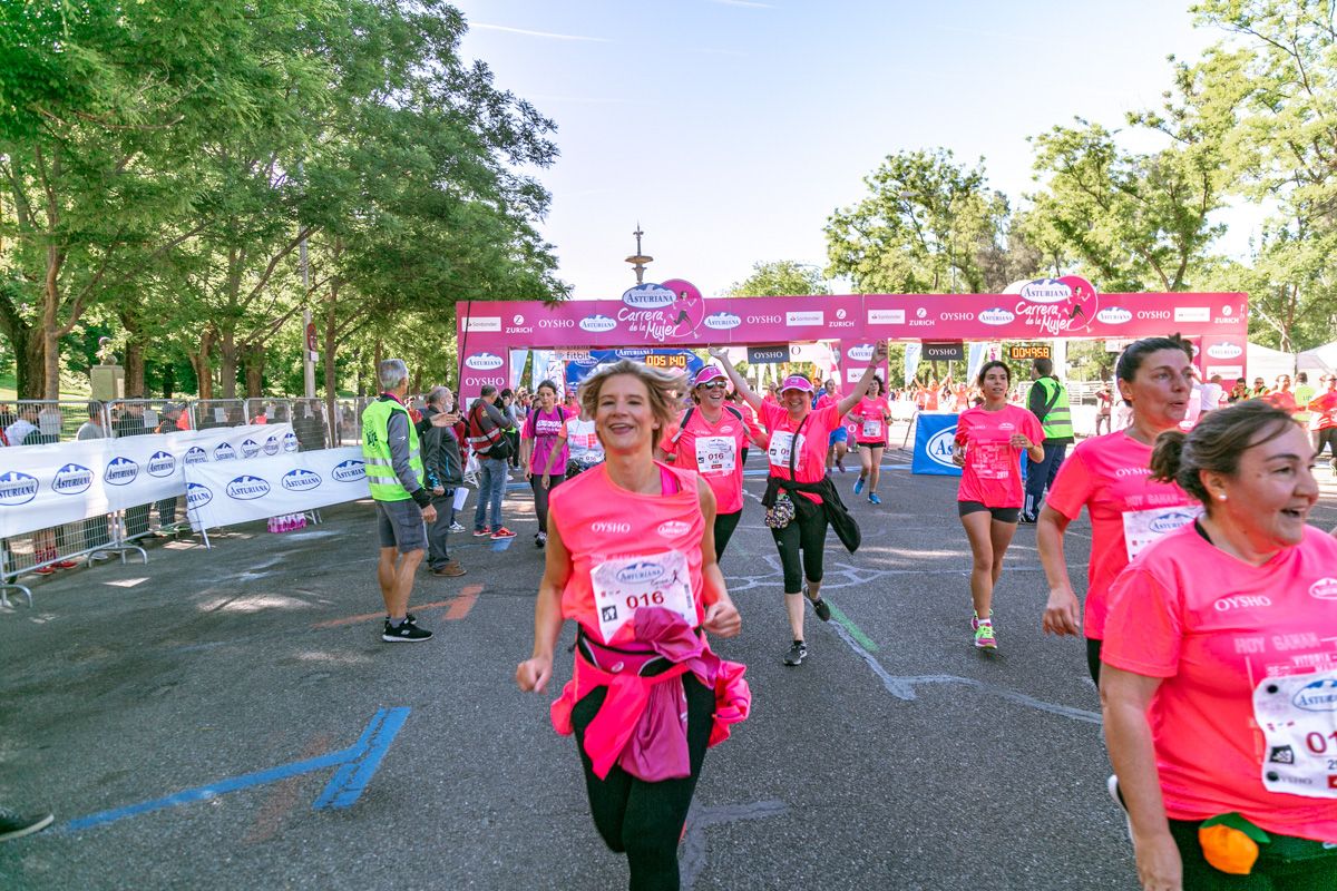 Carrera de la Mujer de Madrid - META, ARCO DERECHO (de 49:58 a 51:23)