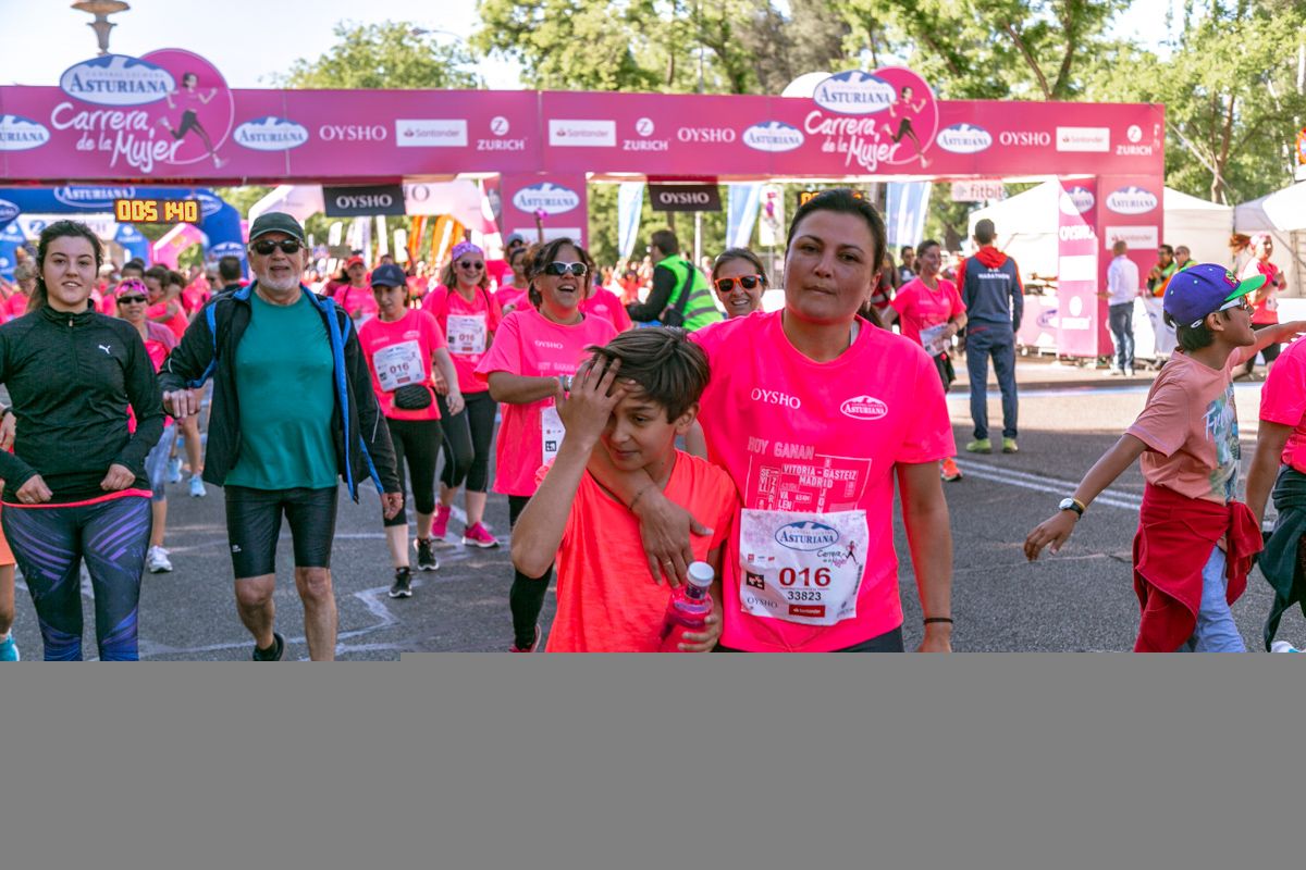 Carrera de la Mujer de Madrid - META, ARCO DERECHO (de 49:58 a 51:23)